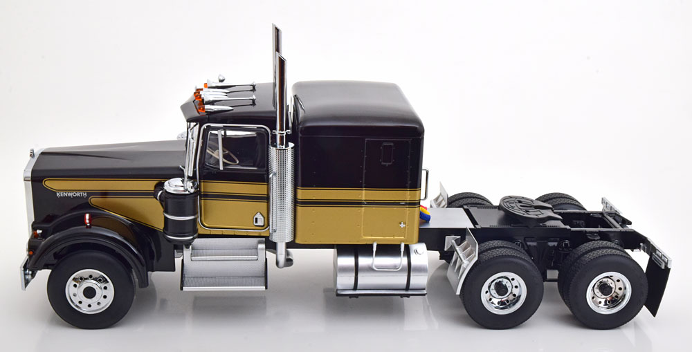 Kenworth W900 1976 Smokey and the Bandit 1/18 Scale | BRS DIECAST MODELS