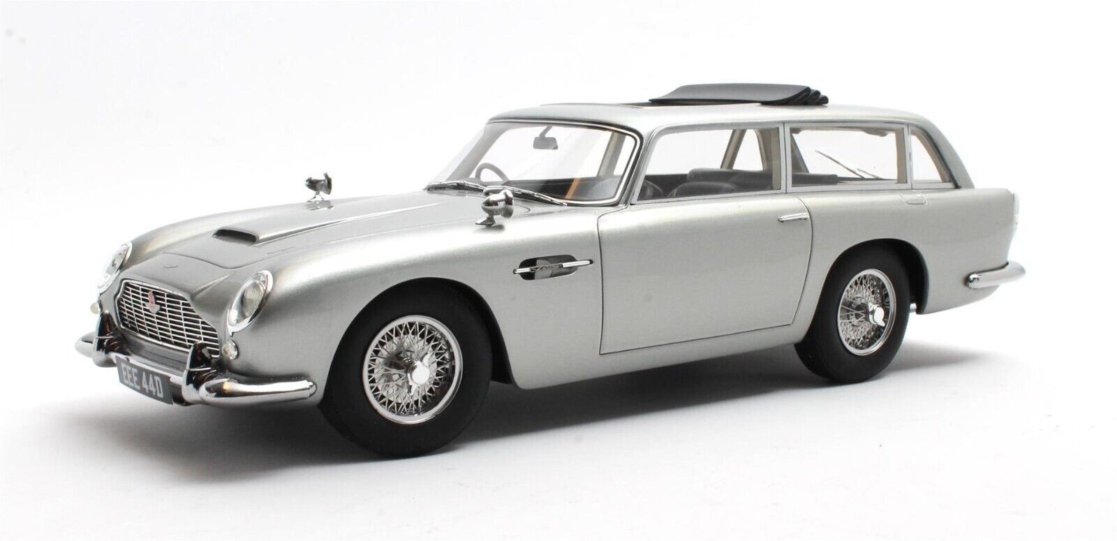 Astom Martin DB5 Shooting Brake