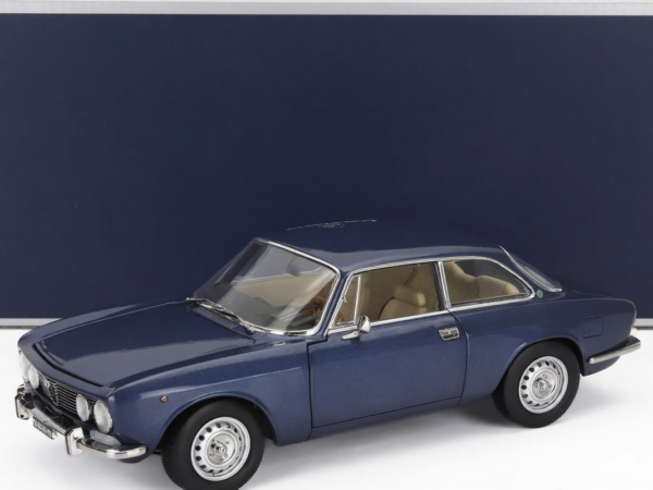 Alfa Romeo GTV 2000 1973 1/18 Scale