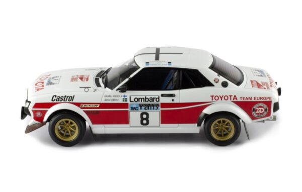 Toyota Celica 2000 GT #8 1/18 Scale