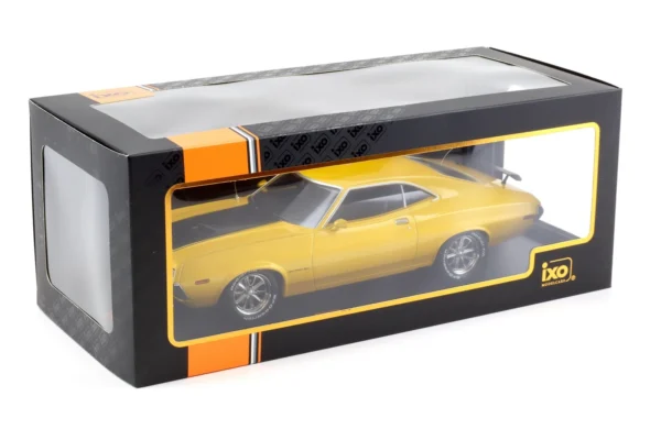 Ford Gran Torino SP Yellow 1972 1/18 Scale