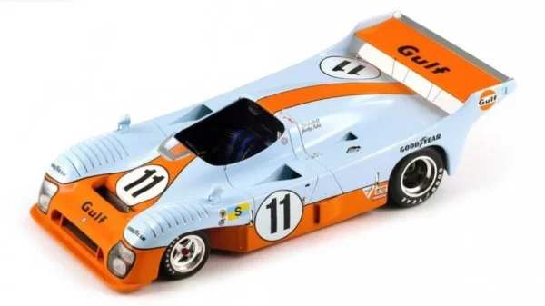 Gulf Mirage GR8 #11 Winner 24h LeMans 1975 1/18 Scale