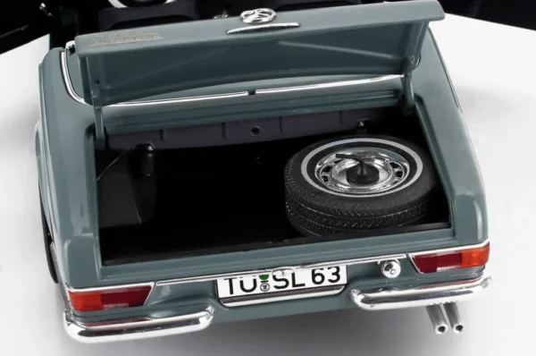 Mercedes-Benz 280 SL (W113) 1:18 Scale