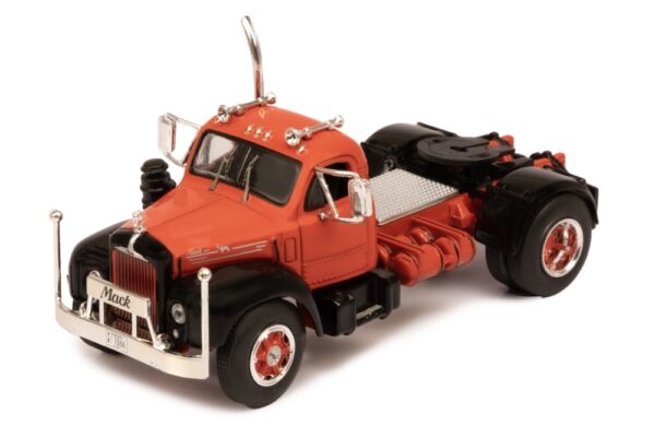 Mack B61 1953 Red 1/64 Scale