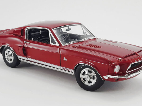 1/18 Scale Ford Shelby GT500 KR 1968