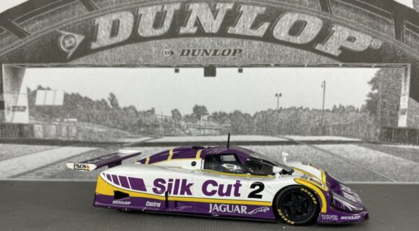 Jaguar XJR-9 V12 1988 Le Mans 24hr Winner 1/43 Scale