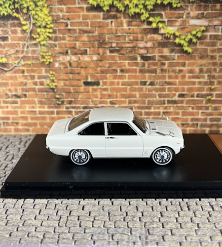 Mazda R100 Coupe M10A 1968 1/43 Scale