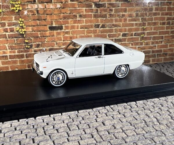 Mazda R100 Coupe M10A 1968 1/43 Scale