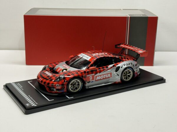 Porsche 911 GT3 R #9 1/18 Scale