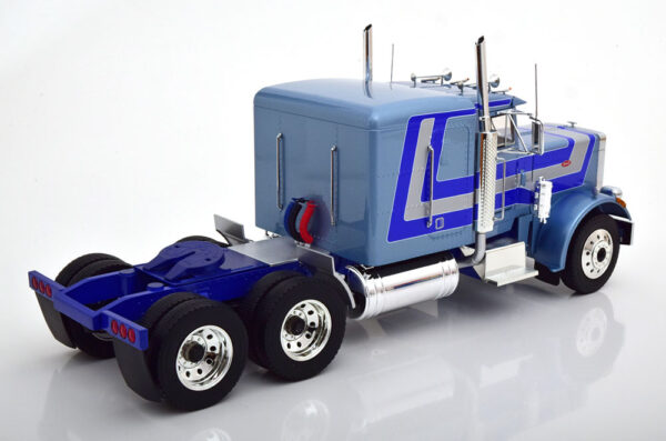 Peterbilt 359 Prime Mover 1967 1/18 Scale