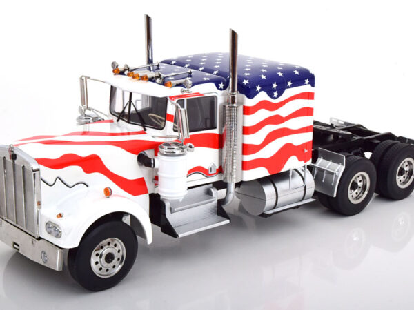 Kenworth W900 1976 Prime Mover 1/18 Scale