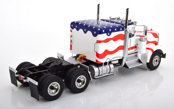 Kenworth W900 1976 Prime Mover 1/18 Scale