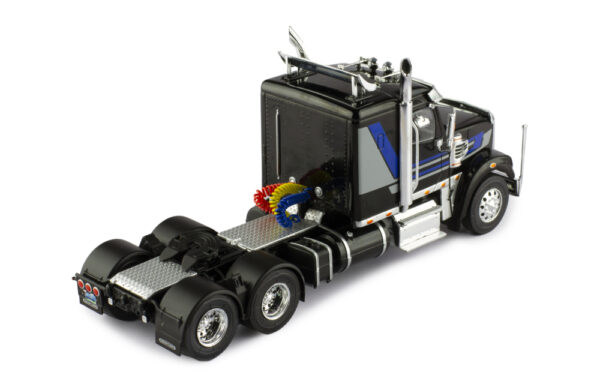 Freightliner Coronado 2012 Prime Mover 1/43 Scale