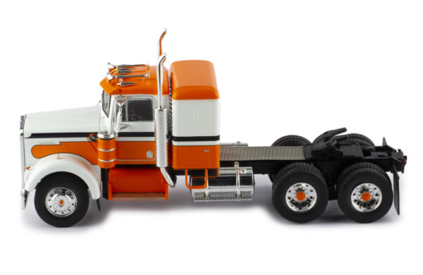 Kenworth W925 White / Orange 1970 1:43 Scale
