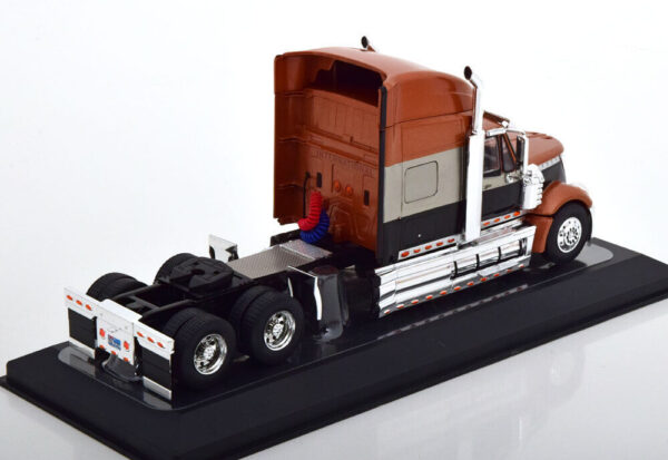 International Lonestar 2010 Prime Mover 1/43 Scale