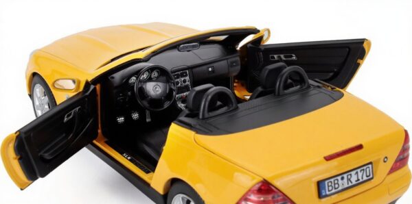 Mercedes Benz SLK200 Cabriolet 1996 1/18 Scale