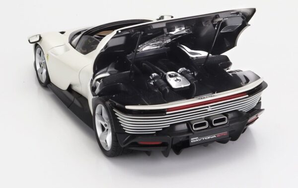 Ferrari Daytona SP3 2022 White Closed Top 1/18 Scale