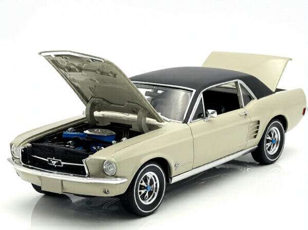 Ford Mustang Coupe 1967 1/18 Scale