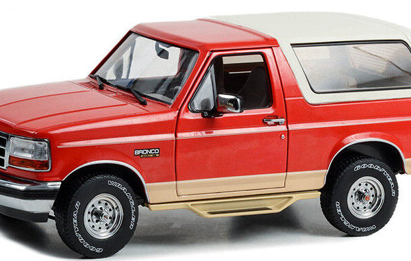 Ford Bronco 1994 Eddie Bauer Version 1/18 Scale