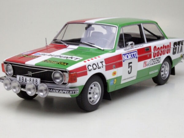 Volvo 142 #29 2nd 1000 Lakes Rally 1973