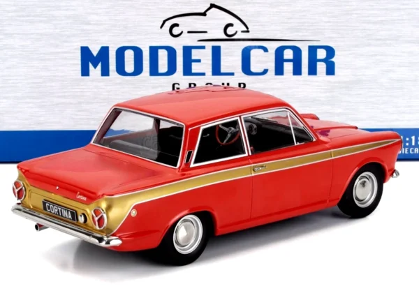 Ford Lotus Cortina MK1 1963 1:18 Scale