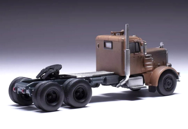 Peterbilt 281 Rusty Version 1955 Prime Mover 6x4 1/64 Scale