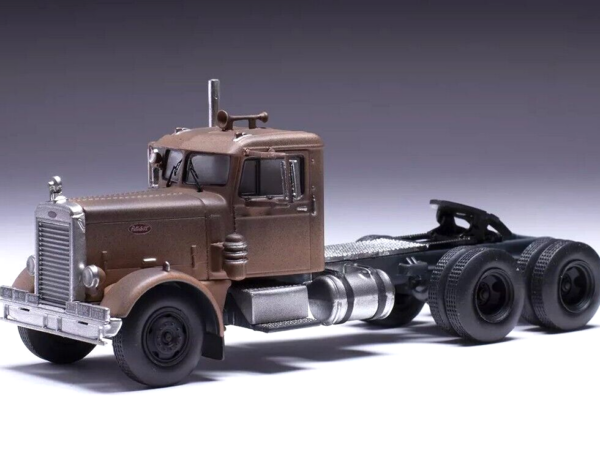 Peterbilt 281 Rusty Version 1955 Prime Mover 6x4 1/64 Scale