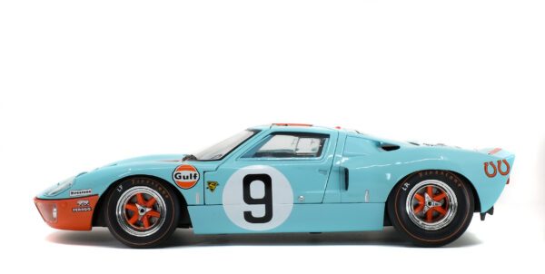 Ford GT40 MK I 1968 #9 Lemans Winner 1/18 Scale