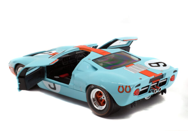 Ford GT40 MK I 1968 #9 Lemans Winner 1/18 Scale