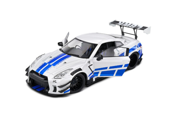 Nissan Skyline GT-R (R35)1/18 Scale