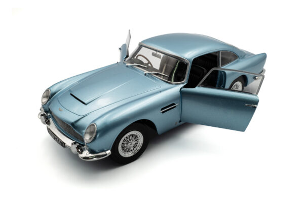Aston Martin DB5 1964 1/18 Scale
