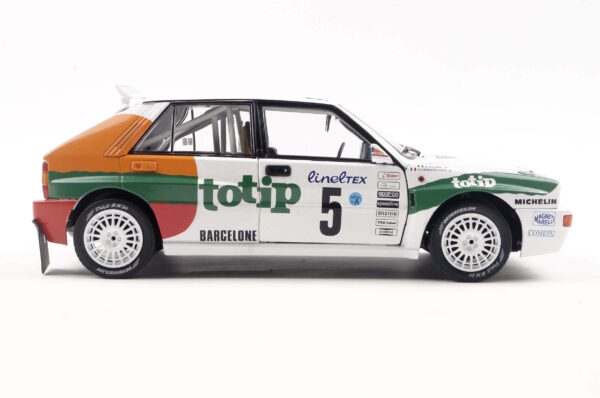 Lancia Delta HF Intergrale #5 1/18 Scale