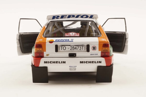 Lancia Delta HF Intergrale #5 1/18 Scale