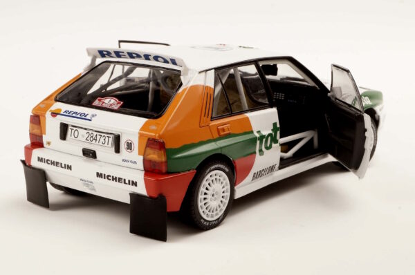 Lancia Delta HF Intergrale #5 1/18 Scale