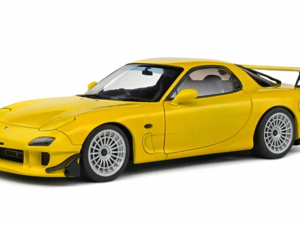 Mazda RX-7 FD RS Coupe 1999 RHD 1/18 Scale