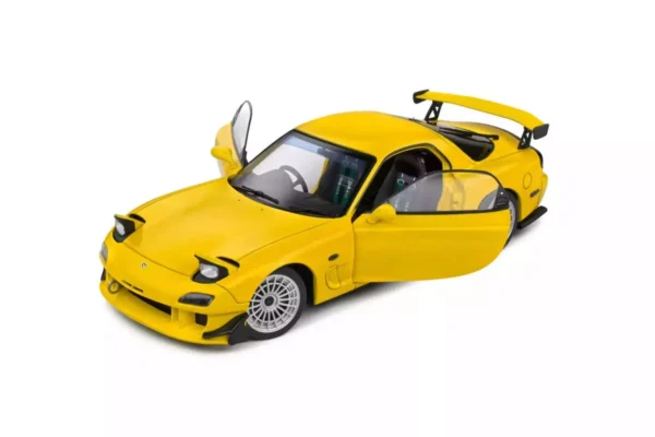 Mazda RX-7 FD RS Coupe 1999 RHD 1/18 Scale