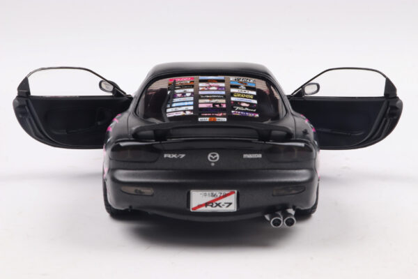 Mazda RX-7 FD3 RS  1/18 Scale