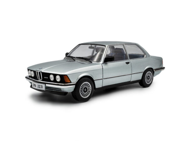 BMW 323i E21 1980 1/18 Scale