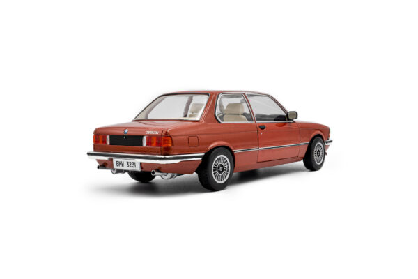 BMW 323i E21 1980 1/18 Scale