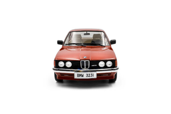 BMW 323i E21 1980 1/18 Scale