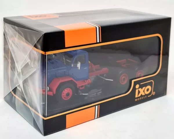 Magirus Jupiter 6x6 Blue/Red 1/43 Scale