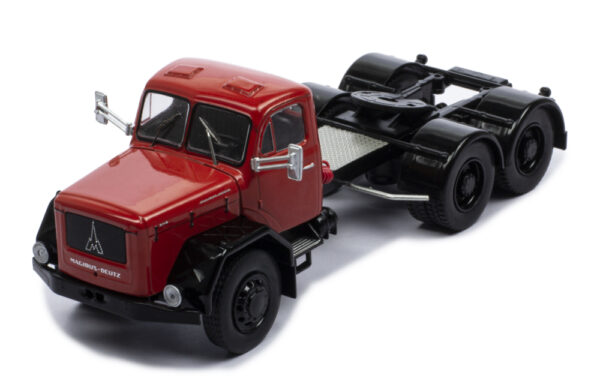 Magirus Jupiter 6x6 1/43 Scale