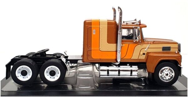 Ford LTL-9000 Prime Mover 1978  Brown/Beige 1/43 Scale