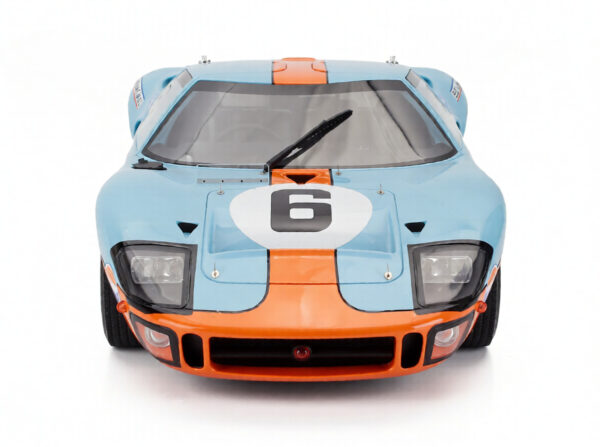 Ford GT40 4.9l V8 #6 1/12 Scale