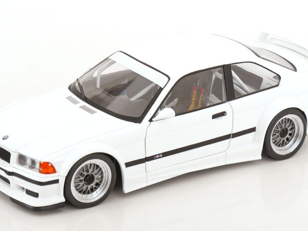 BMW M3 (E36) GTR 1993 White 1/18 Scale